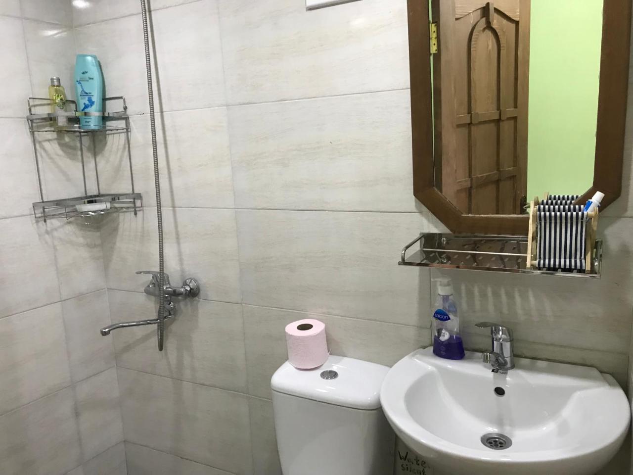 Apartamento Pretty House Tiflis Exterior foto